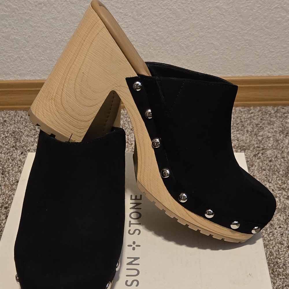 Sun + Stone Black Women's Clogs